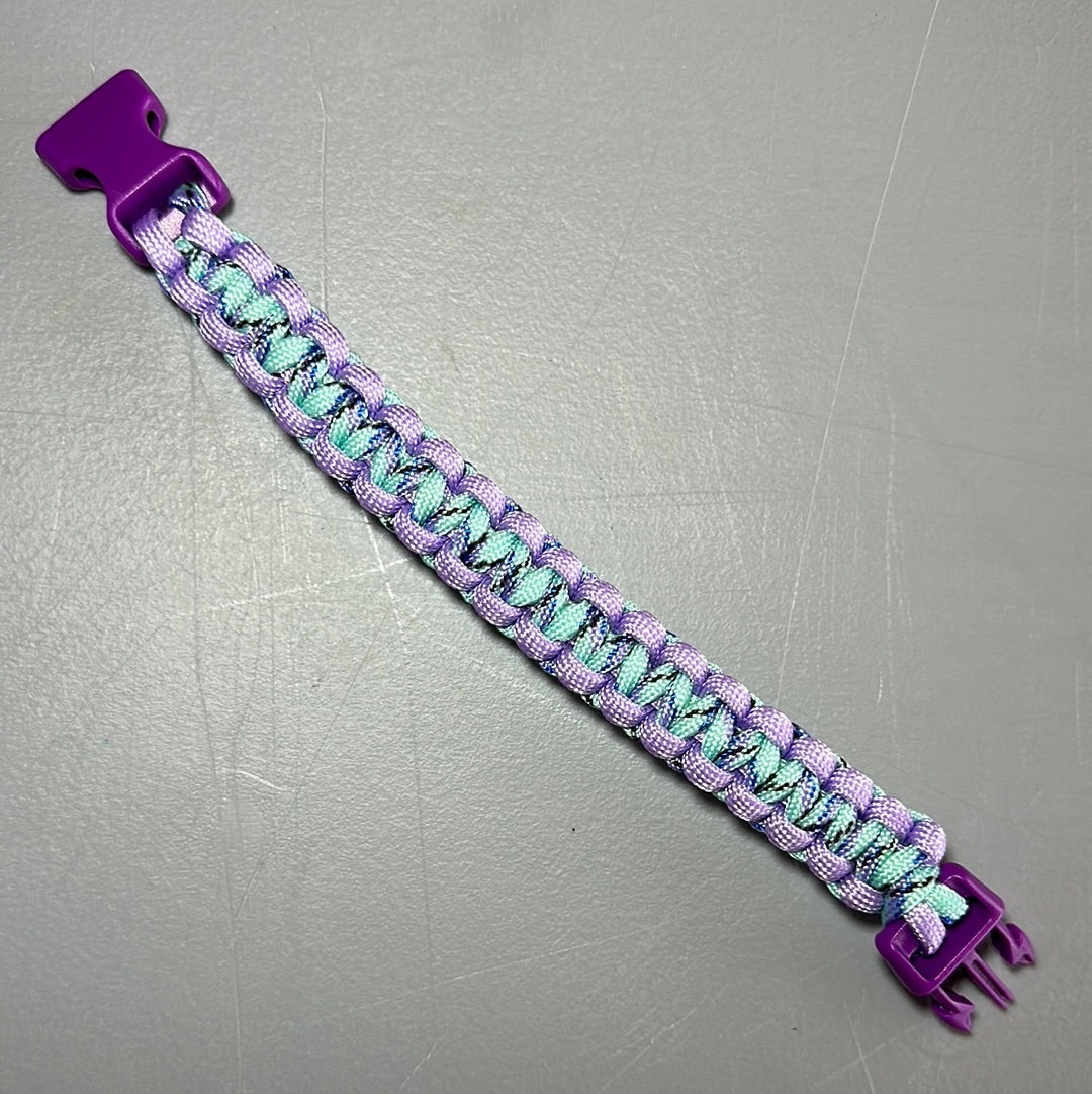 Paracord Bracelet - Light purple & blue! - 8" diameter