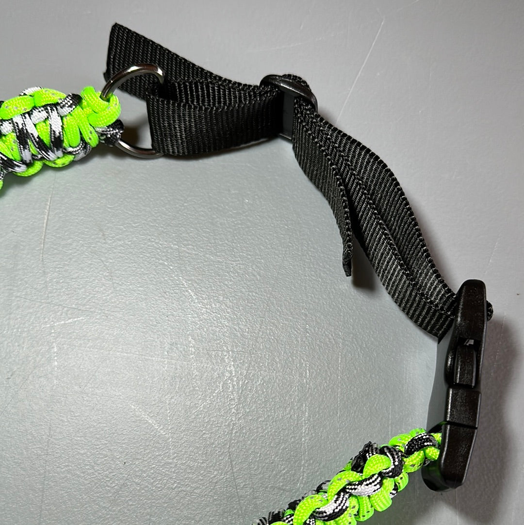 Adjustable Paracord Dog Collar - Heavy Duty - Large