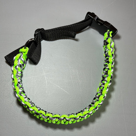 Adjustable Paracord Dog Collar - Heavy Duty - Large