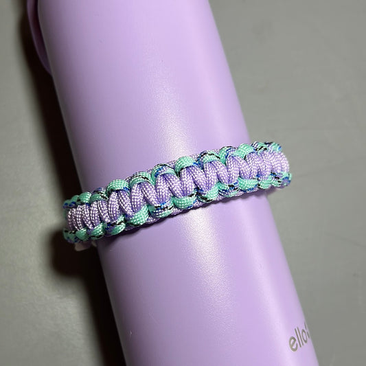 Paracord Bracelet - Light purple & blue! - 6.75" diameter